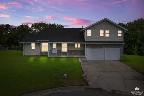 904 Lakeside Drive, Wakefield, KS 67487