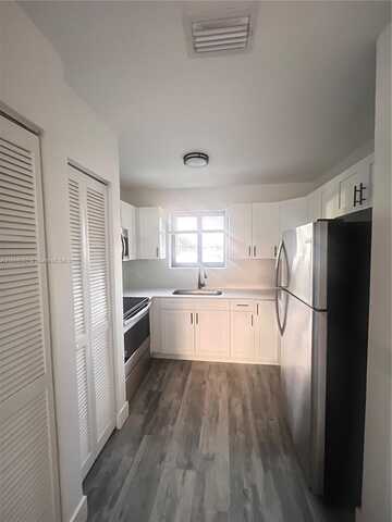 3417 NW 22nd Ave, Miami, FL 33142