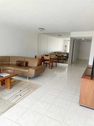 2650 S Course Dr, Pompano Beach, FL 33069