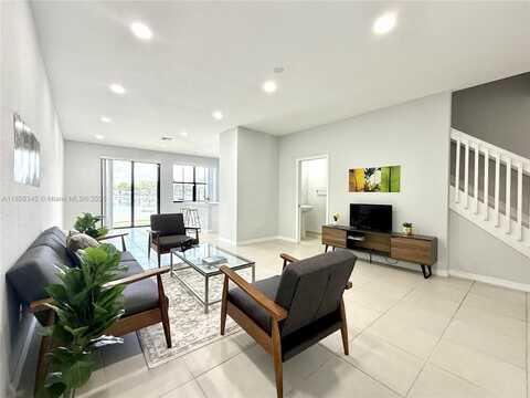 1047 NW 33rd Mnr, Pompano Beach, FL 33064
