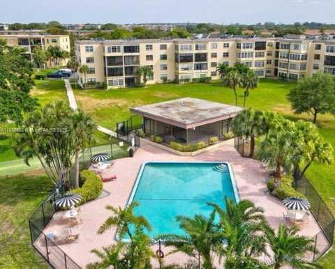 9355 SW 8th St, Boca Raton, FL 33428
