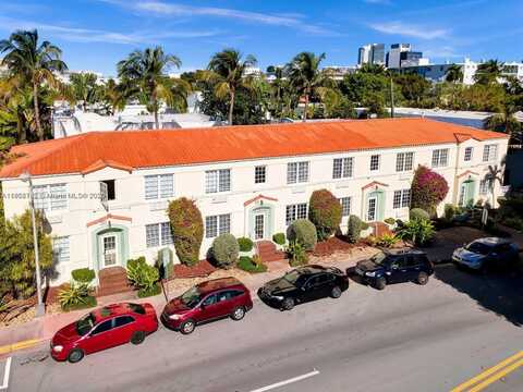 741 15th St, Miami Beach, FL 33139
