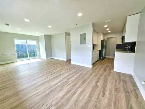2865 NE 13th Ave, Pompano Beach, FL 33064
