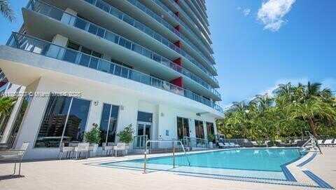 2600 E Hallandale Beach Blvd, Hallandale Beach, FL 33009