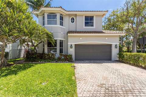 1467 Mariner Way, Hollywood, FL 33019