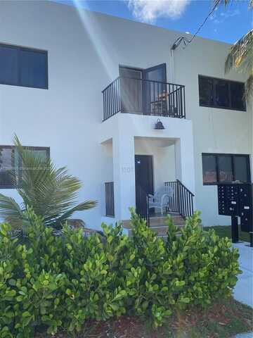 1101 SW 12th Ct, Miami, FL 33135