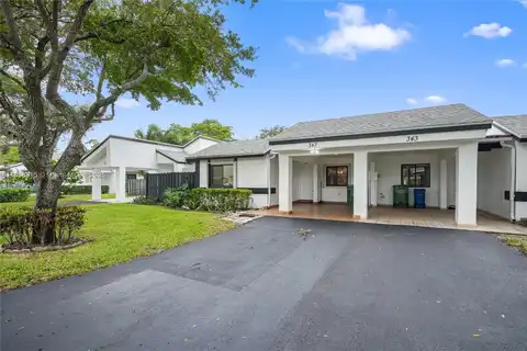 347 Fairway Cir, Weston, FL 33326