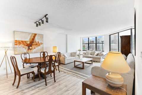 1901 Brickell Ave, Miami, FL 33129