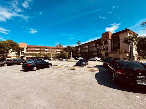 6100 S Falls Cir Dr, Lauderhill, FL 33319