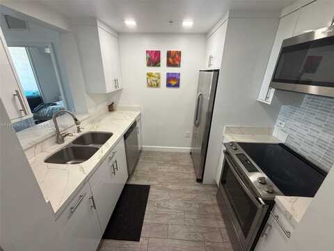 2600 SW 27th Ave, Miami, FL 33133