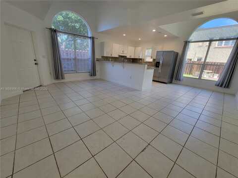 35 SW 7th St, Hallandale Beach, FL 33009