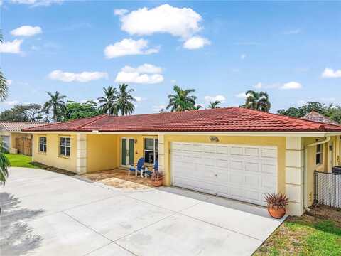 5940 SW 17th Ct, Plantation, FL 33317