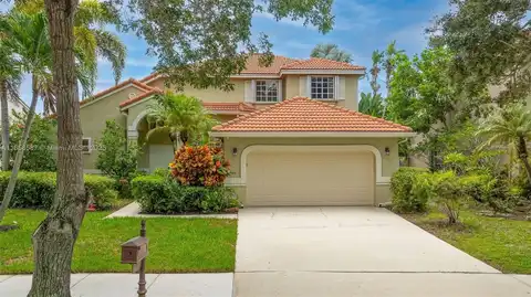 720 Verona Lake Dr, Weston, FL 33326