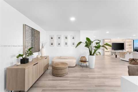 2401 Collins Ave, Miami Beach, FL 33140