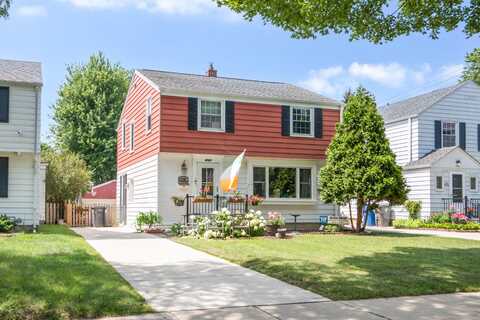 4781 N Diversey Blvd, Whitefish Bay, WI 53211