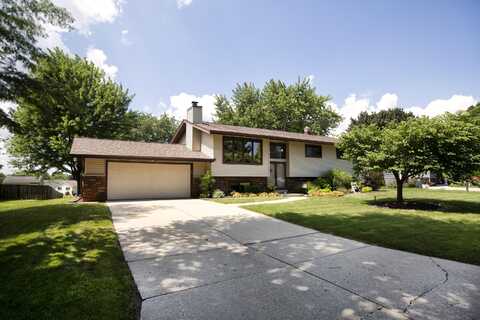 9367 S 35th St, Franklin, WI 53132