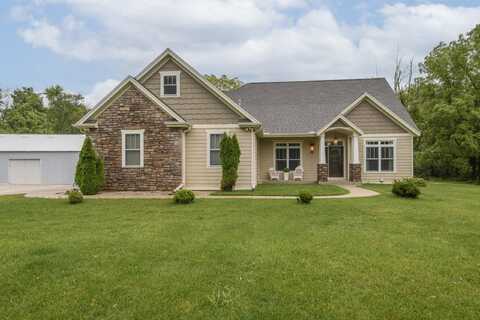264 S Lapham Peak Rd, Delafield, WI 53018