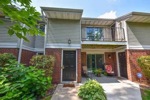 W168n11062 Ashbury Cir, Germantown, WI 53022