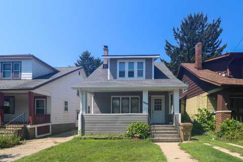 6410 10th Ave, Kenosha, WI 53143