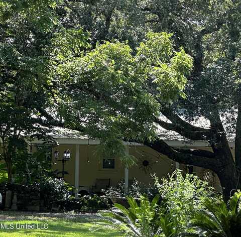 15173 Lorraine Road, Biloxi, MS 39532