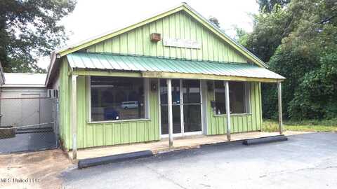 395 E Van Dorn Avenue, Holly Springs, MS 38635