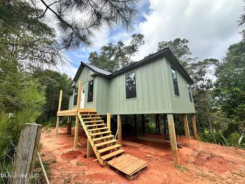 97 Marie Lane, Lucedale, MS 39452