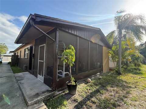 526 93RD AVENUE N, Saint Petersburg, FL 33702