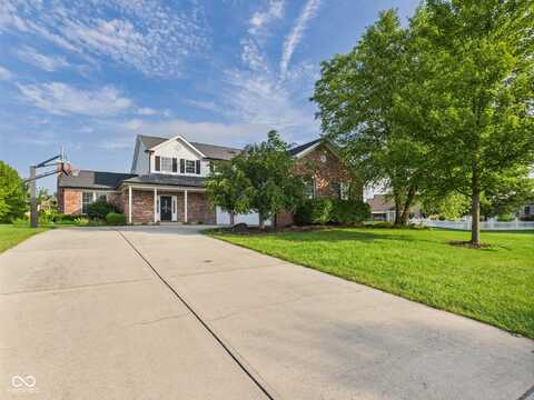7900 W Tipperary Drive, Muncie, IN 47304