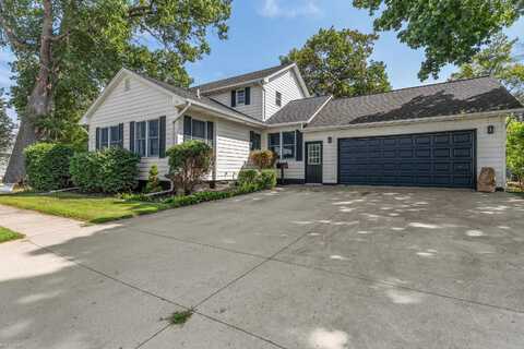 207 Palmer, Saint Clair, MI 48079