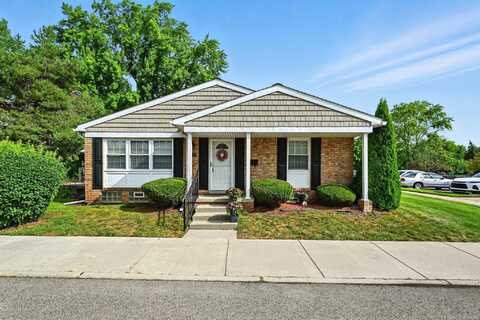 19523 Dartmouth, Northville, MI 48167