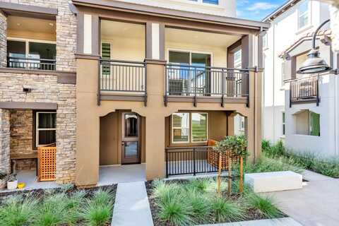 923 Layola LN, MORGAN HILL, CA 95037