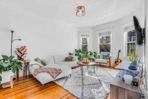 26 Peverell St, Boston, MA 02125