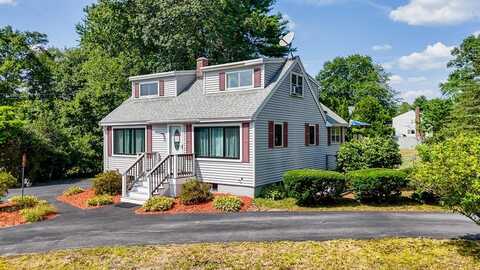 31 Grove Ave, Dracut, MA 01826
