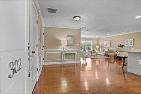 15 Church St, Wilmington, MA 01887