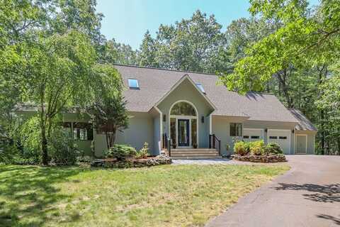 4 Blue Herons Way, Pepperell, MA 01463