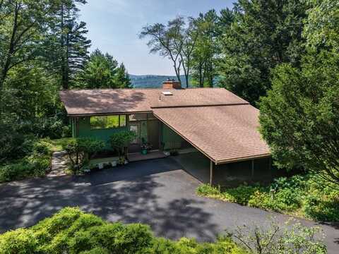 15 Cole Rd, Williamsburg, MA 01039