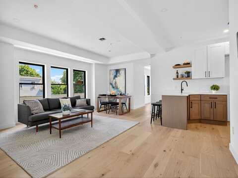 34 Fiske Ave, Somerville, MA 02145