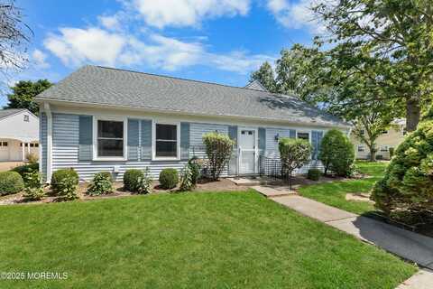 394 Orrington Lane, Monroe, NJ 08831