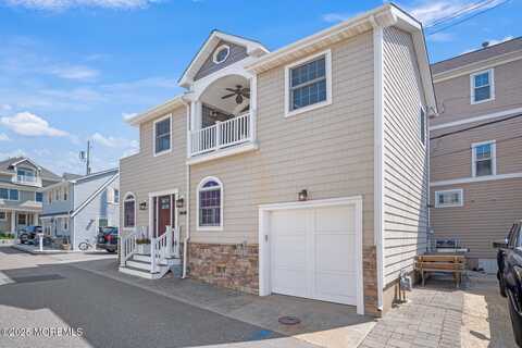 55 Barnegat Way, Lavallette, NJ 08735