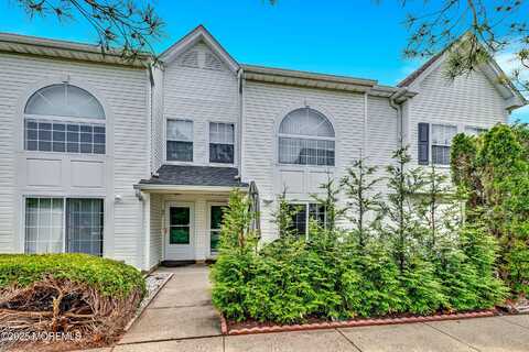 69 Madison Court, Tinton Falls, NJ 07712