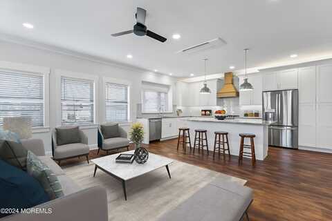 95 Bay Avenue, Highlands, NJ 07732