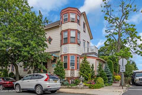 98 Pennsylvania Avenue, Ocean Grove, NJ 07756