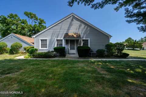 12 Zacatin Road, Freehold, NJ 07728