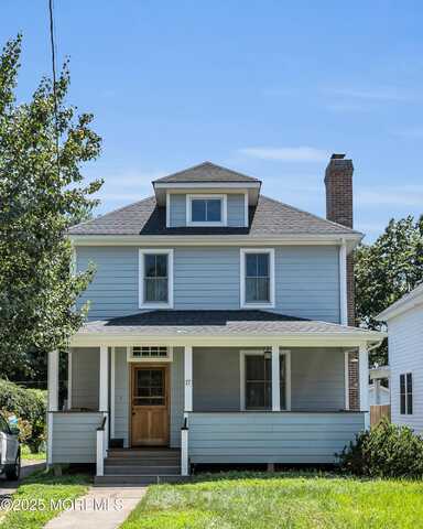 17 Brown Place, Red Bank, NJ 07701