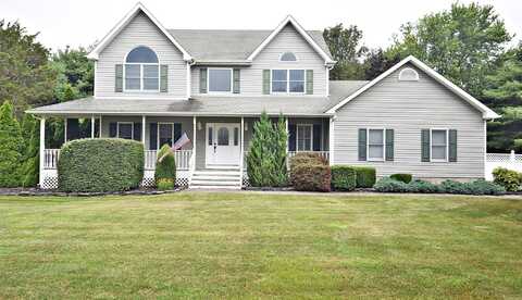 6 Cotton Tail Court, Wading River, NY 11792