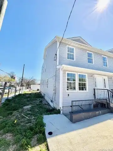 903 Hicksville Road, Far Rockaway, NY 11691
