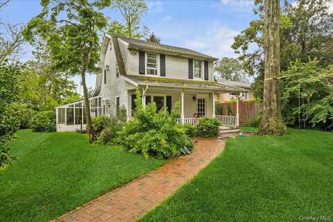 1 Finnin Place, Bayville, NY 11709