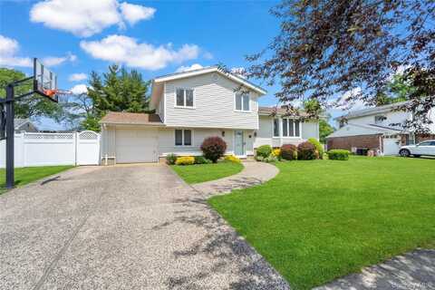46 Saratoga Drive, Jericho, NY 11753