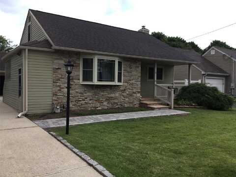 25 Herman Avenue, North Babylon, NY 11703