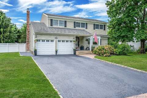 280 Pipe Stave Hollow Road, Mount Sinai, NY 11766